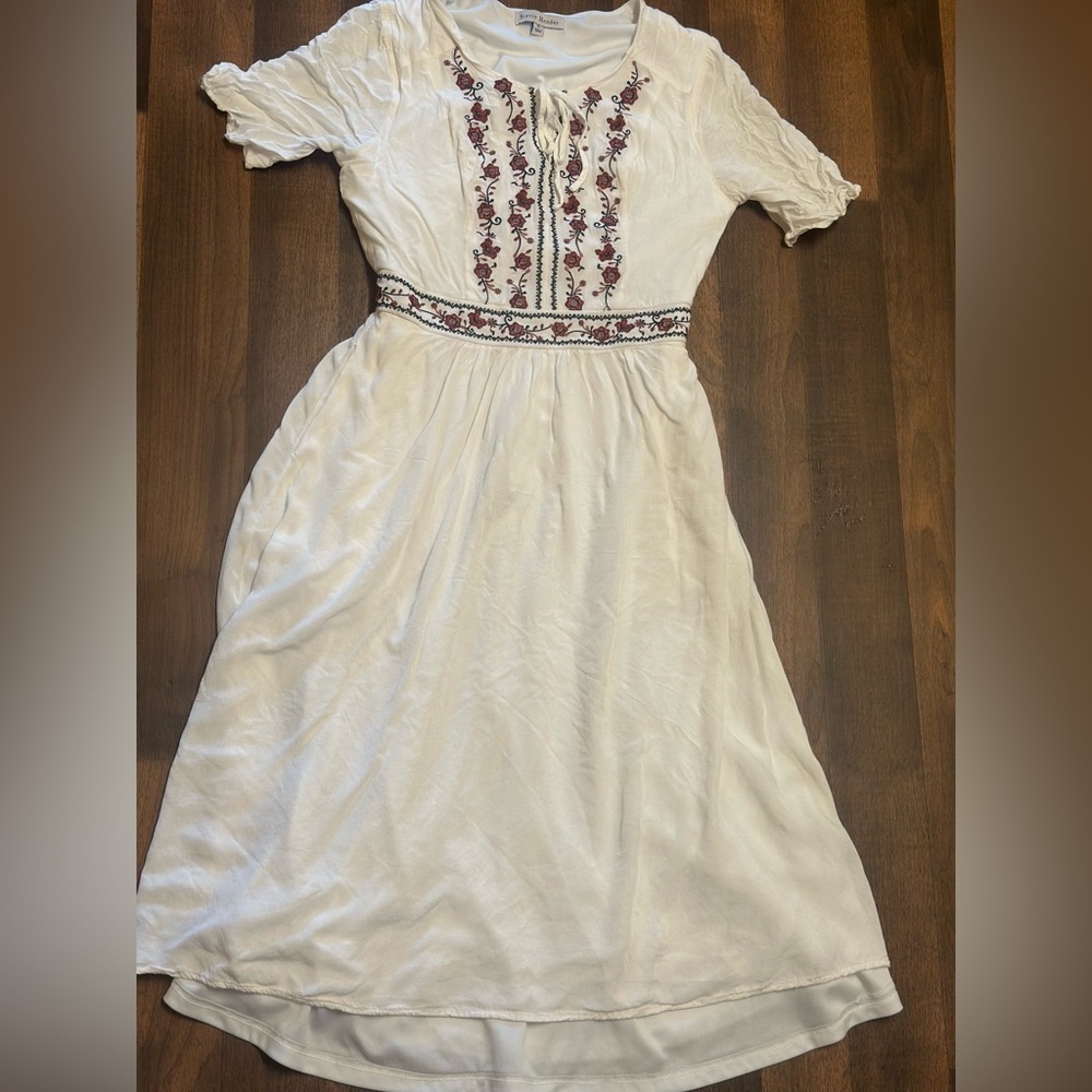 Stevie Hender Cream and Purple Ruffled Tiered Sundress